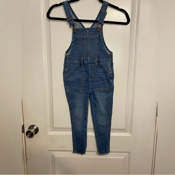 OshKosh B'gosh Other - OshKosh B'Gosh Girl's Overalls Destressed Hem Blue Denim Bib Pants. Size 5/5A.